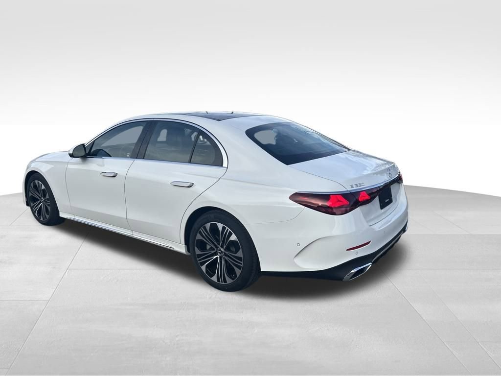 New 2026 Mercedes-Benz E 350 4MATIC Sedan image 2