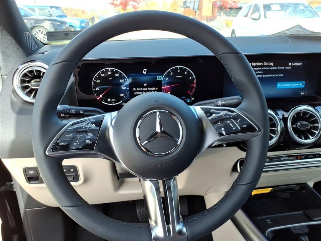 Used 2026 Mercedes-Benz GLA 250 4MATIC image 12