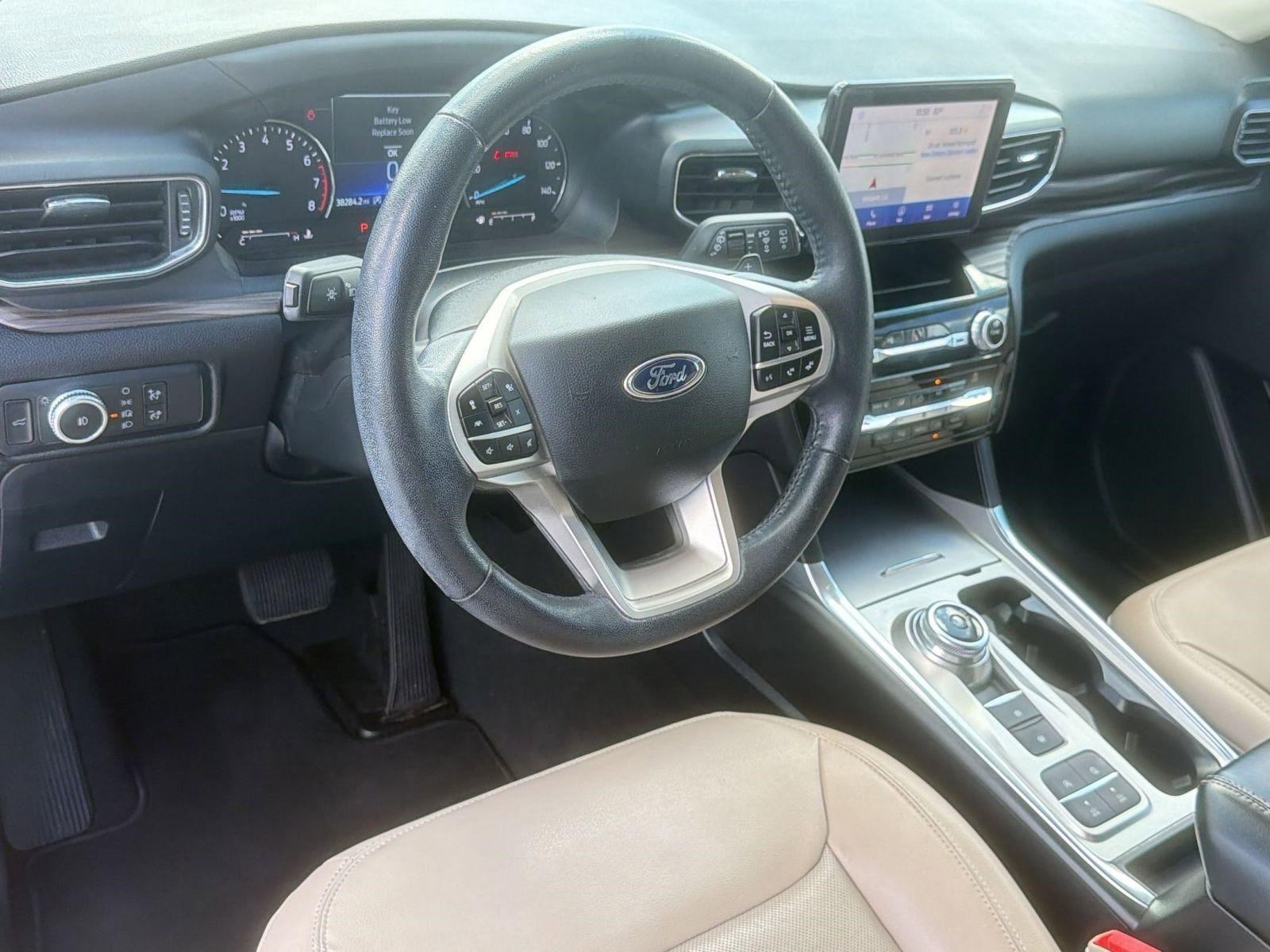 Used 2021 Ford Explorer Limited w/ Equipment Group 301A image 4