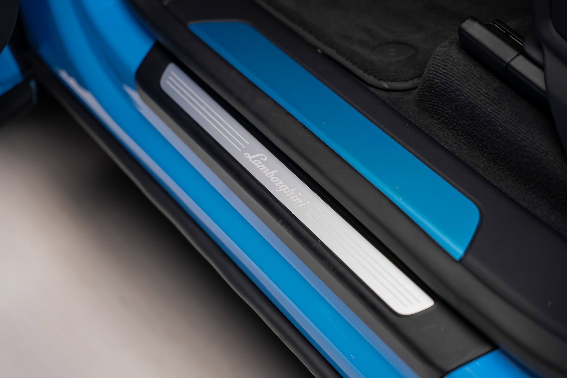 Used 2024 Lamborghini Urus S image 59