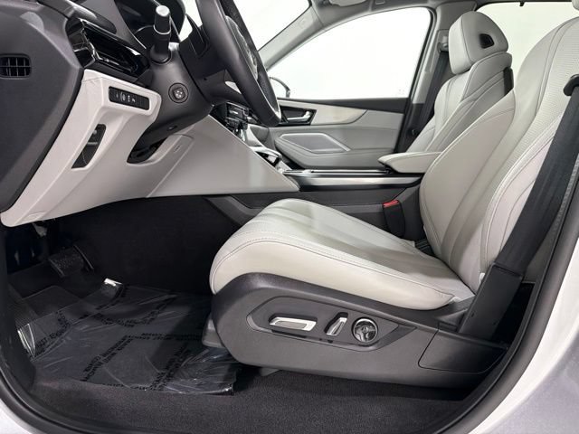 Certified 2026 Acura MDX w/ Technology Package AWD/4WD image 14