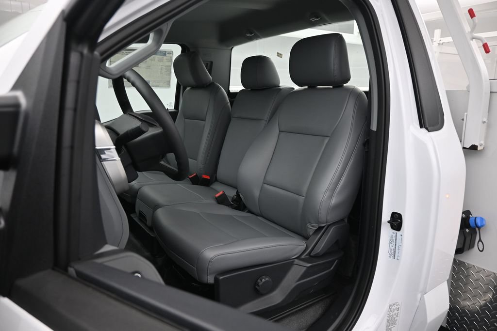 New 2026 Ford F550 2WD Regular Cab Super Duty image 8