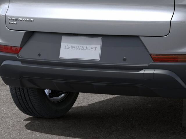 Used 2025 Chevrolet TrailBlazer LS w/ LS Convenience Package AWD/4WD image 14