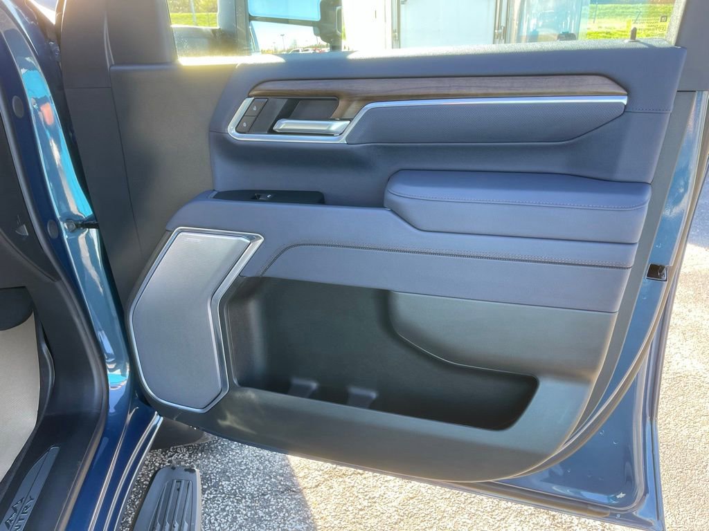 New 2026 Chevrolet Silverado 3500 High Country w/ High Country Premium Package AWD/4WD image 22