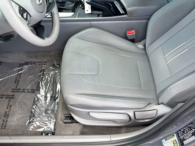 Certified 2025 Hyundai Elantra Sport FWD image 19