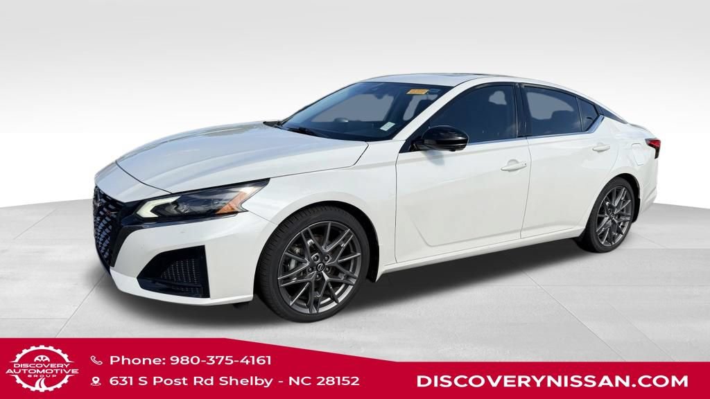 Certified 2024 Nissan Altima 2.0 SR FWD image 2