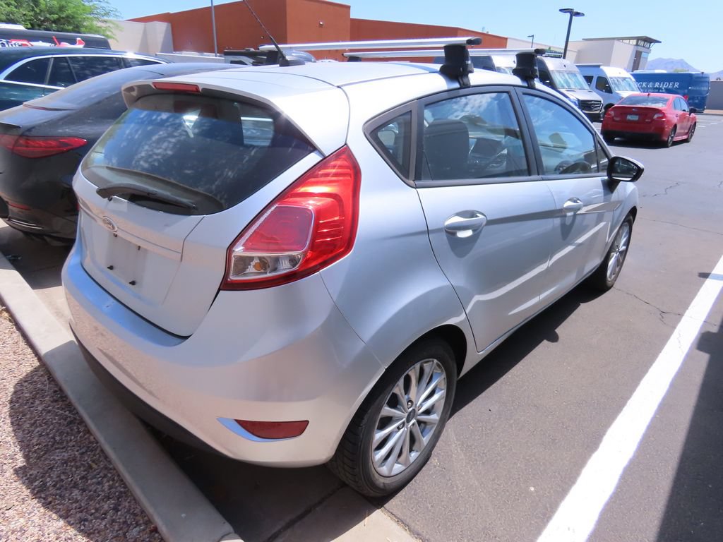 Used 2014 Ford Fiesta SE w/ Equipment Group 201A FWD image 4