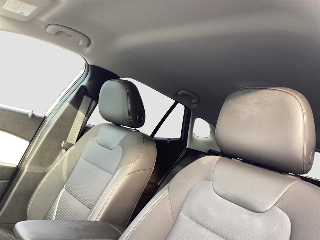 Used 2024 Chevrolet Trax LT w/ LT Convenience Package image 26