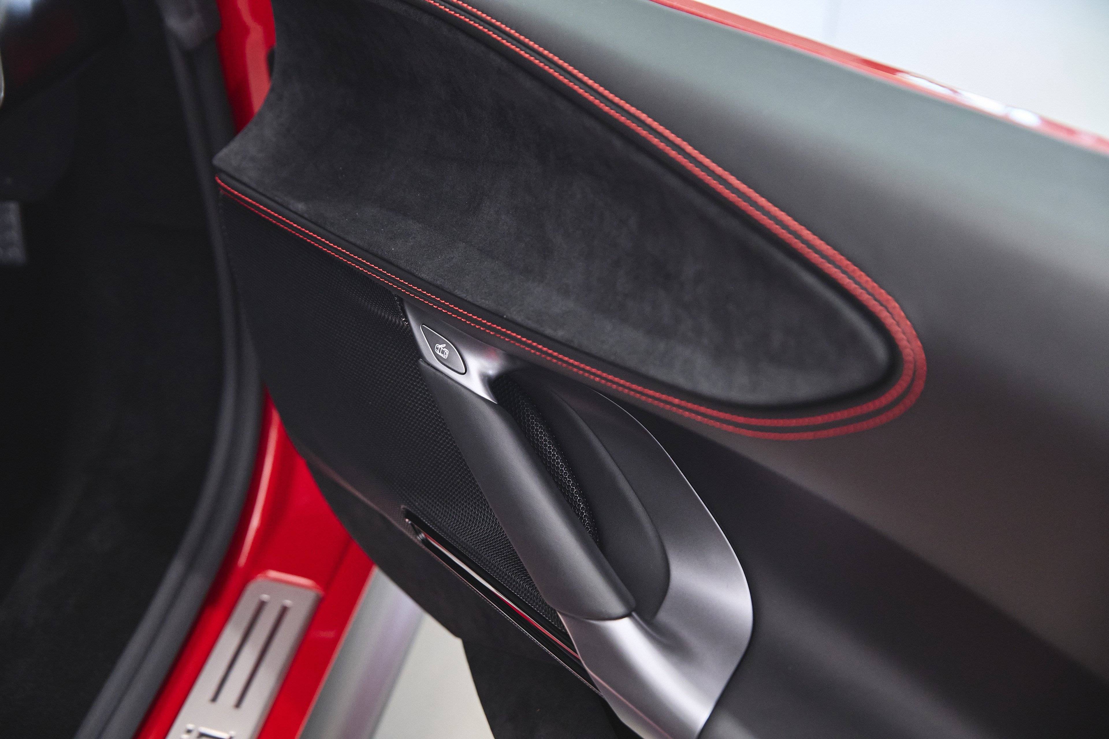 Used 2022 Ferrari SF90 Stradale image 37