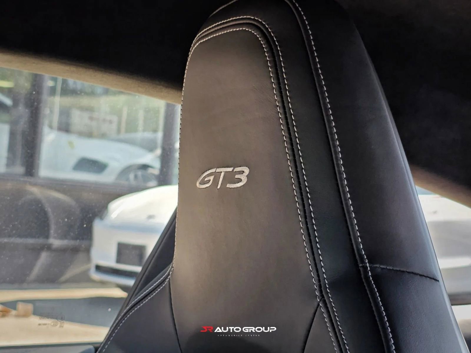 Used 2022 Porsche 911 GT3 RWD image 25