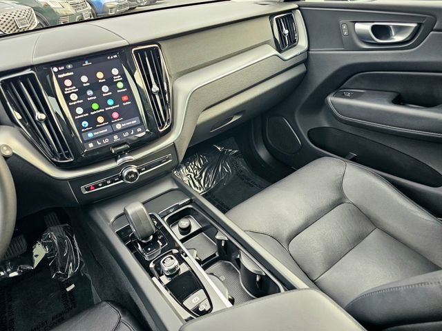 Used 2024 Volvo XC60 T8 Core AWD/4WD image 34