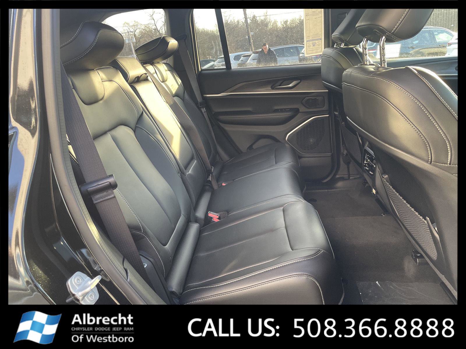 New 2026 Jeep Grand Cherokee Limited image 14