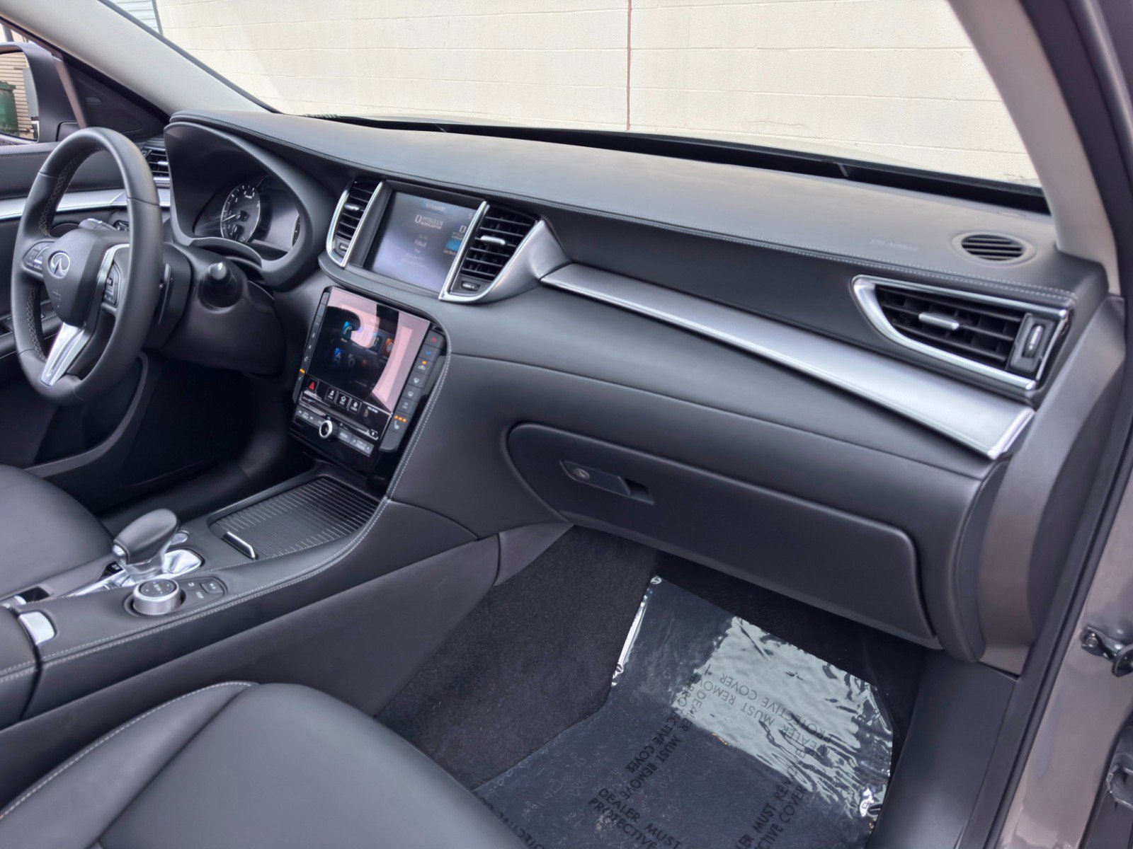Used 2021 INFINITI QX50 Luxe FWD image 14