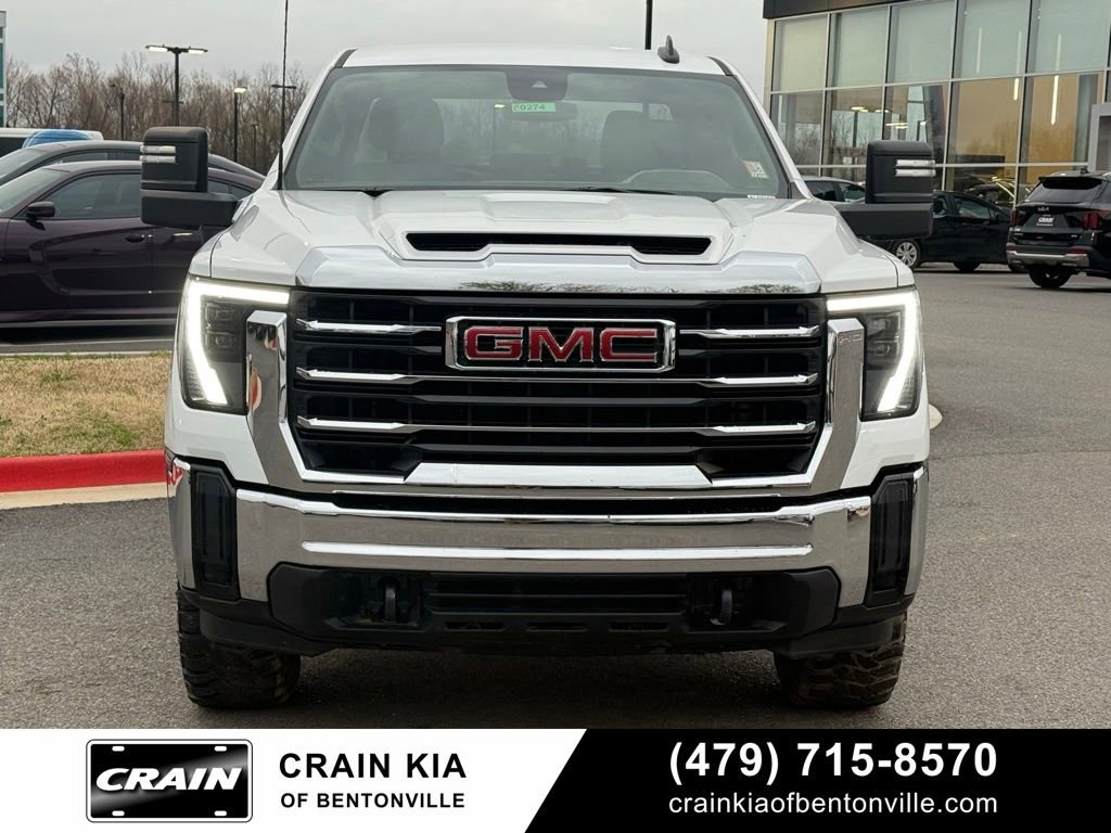 Used 2024 GMC Sierra 2500 SLE AWD/4WD image 2