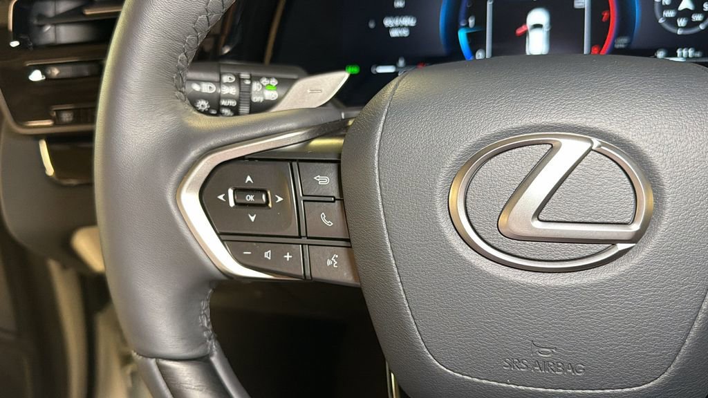 Certified 2025 Lexus RX 350 Premium w/ Accessory Package (A2) image 32