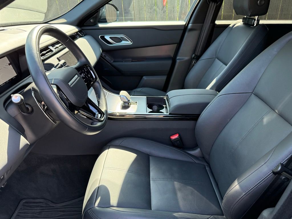 Certified 2026 Land Rover Range Rover Velar Dynamic SE AWD/4WD image 10