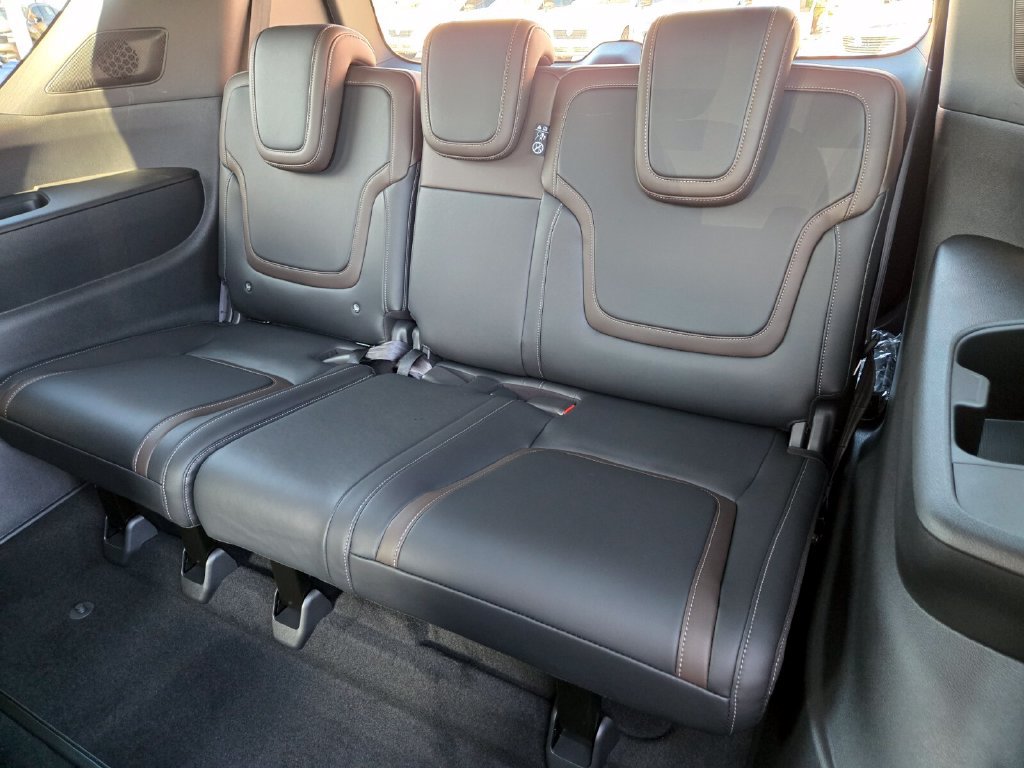 New 2026 Nissan Armada SL w/ Captain's Chari Seat Package AWD/4WD image 19