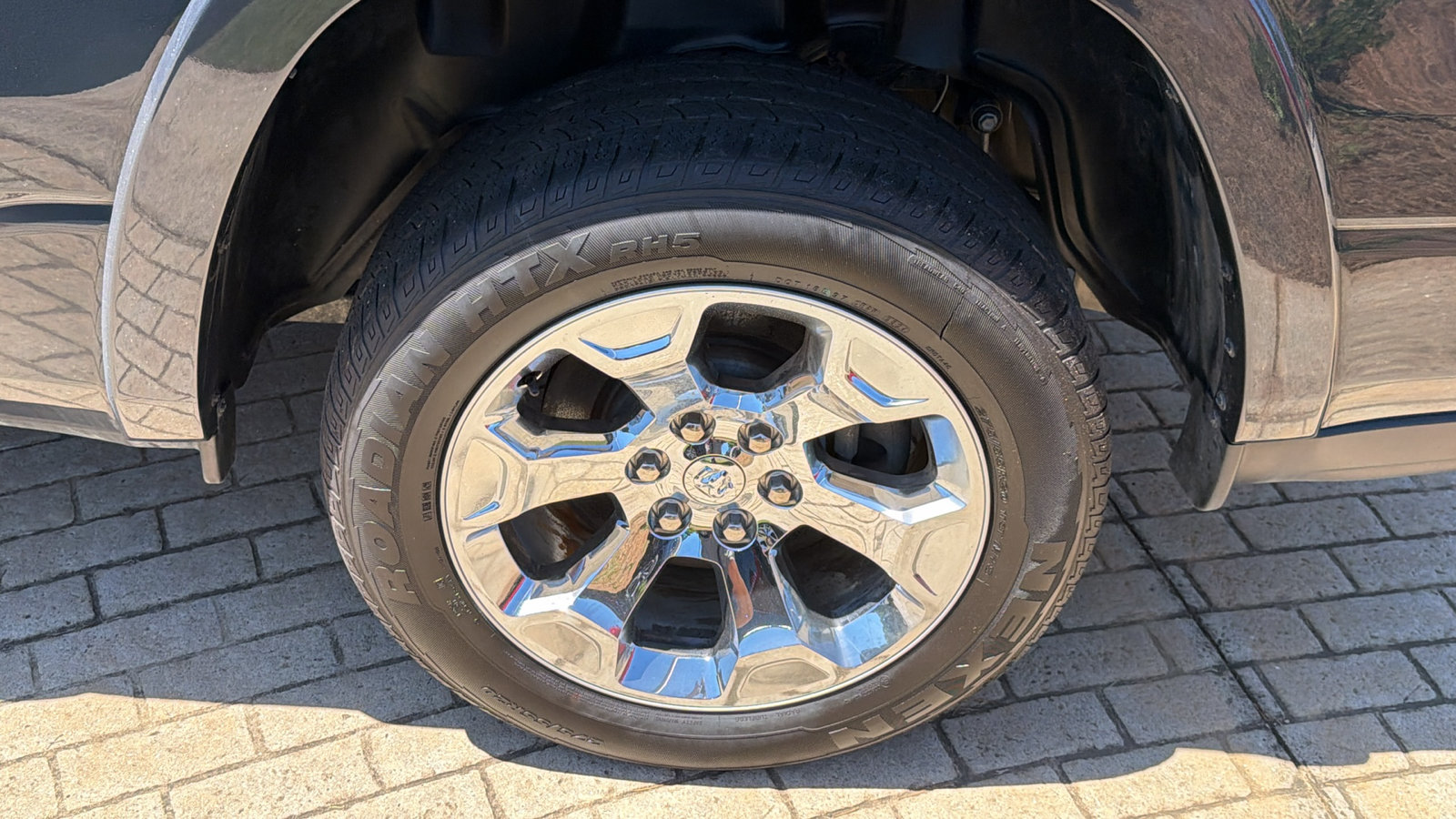 Used 2025 RAM 1500 Big Horn AWD/4WD image 12