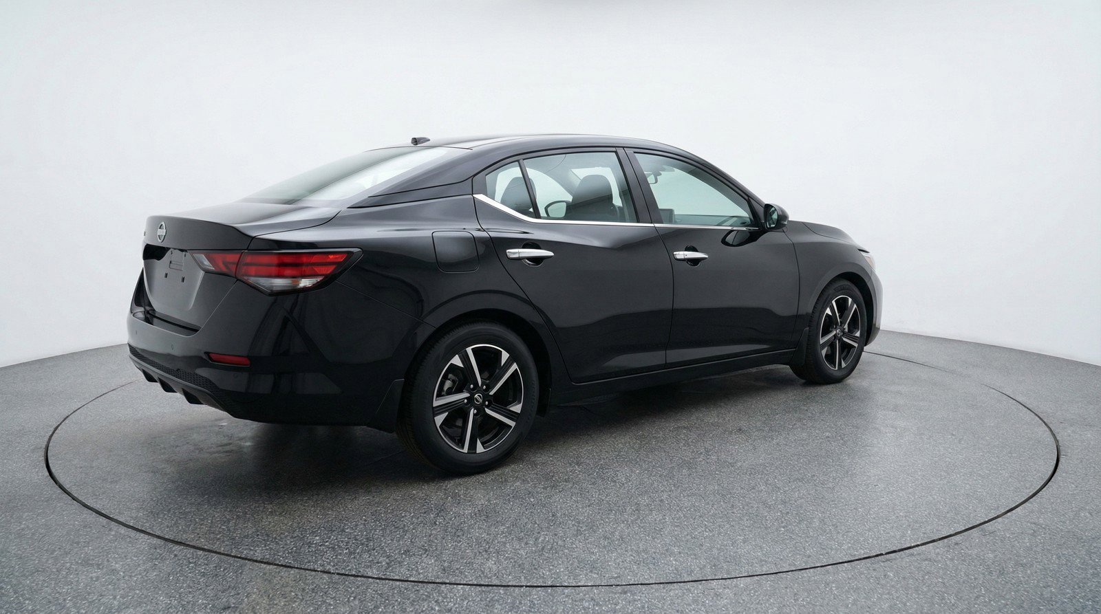 Used 2025 Nissan Sentra SV image 9