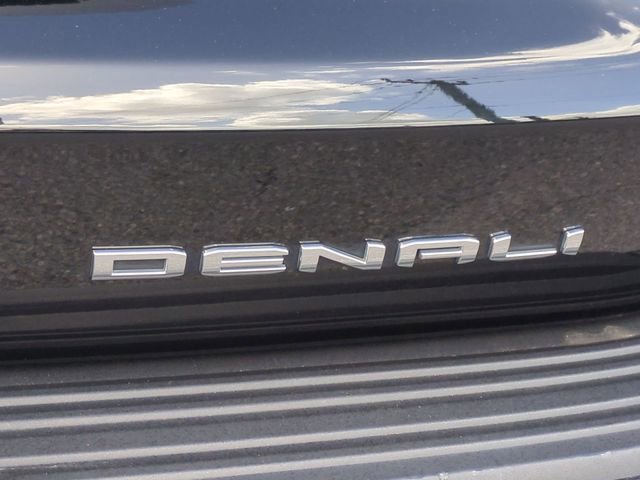 Used 2023 GMC Yukon Denali Ultimate w/ LPO, Floor Liner Package image 12