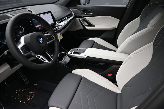 New 2026 BMW X2 xDrive28i w/ Technology Package AWD/4WD image 18