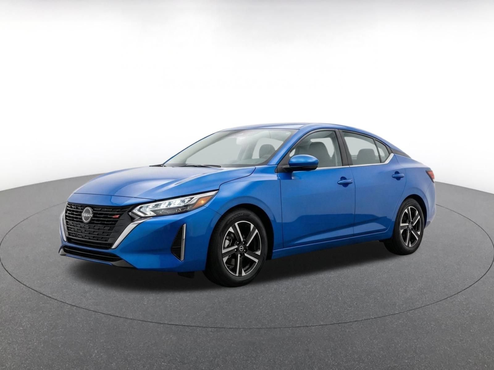 Used 2025 Nissan Sentra SV FWD image 3