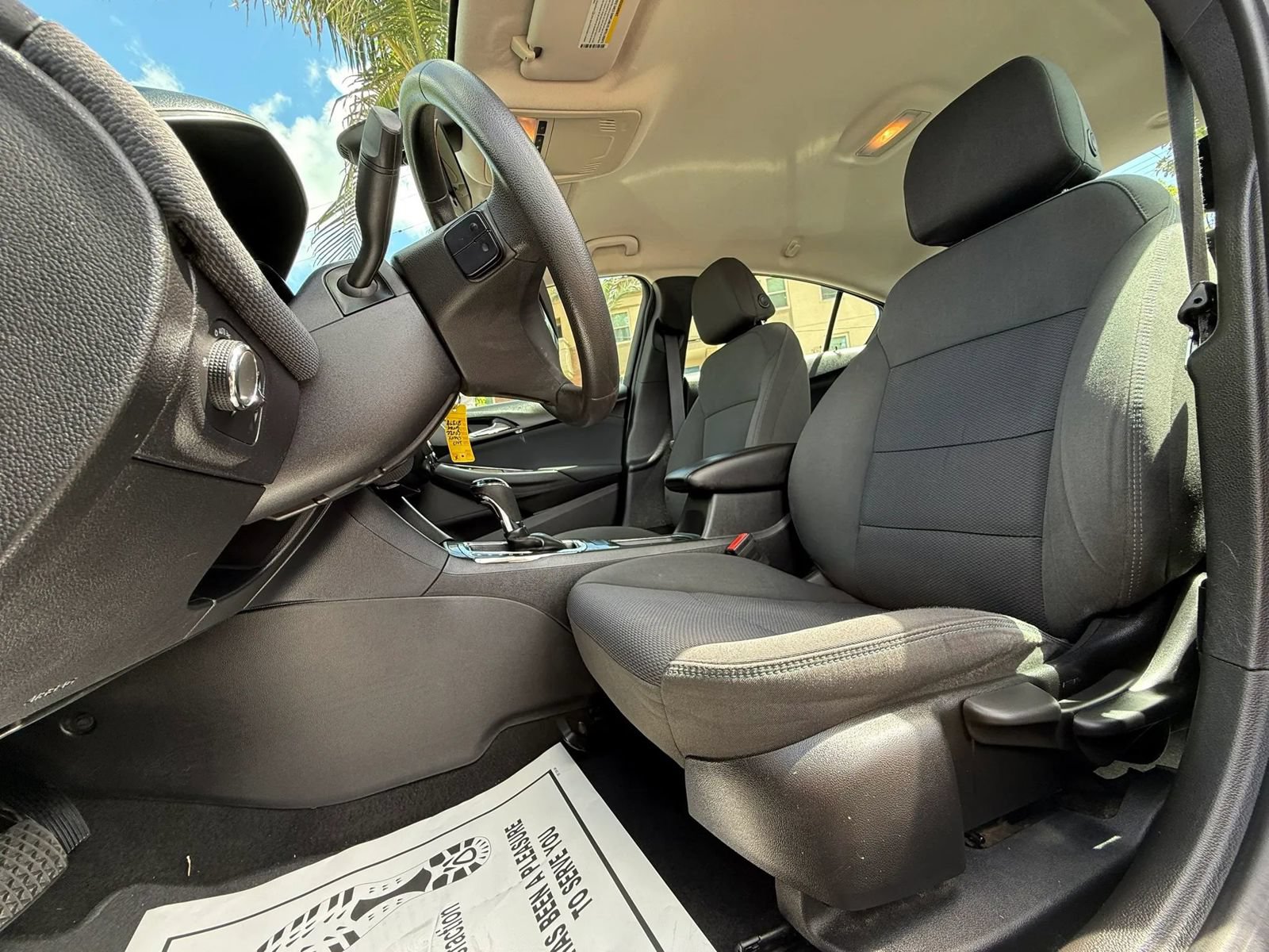 Used 2017 Chevrolet Cruze LT FWD image 30