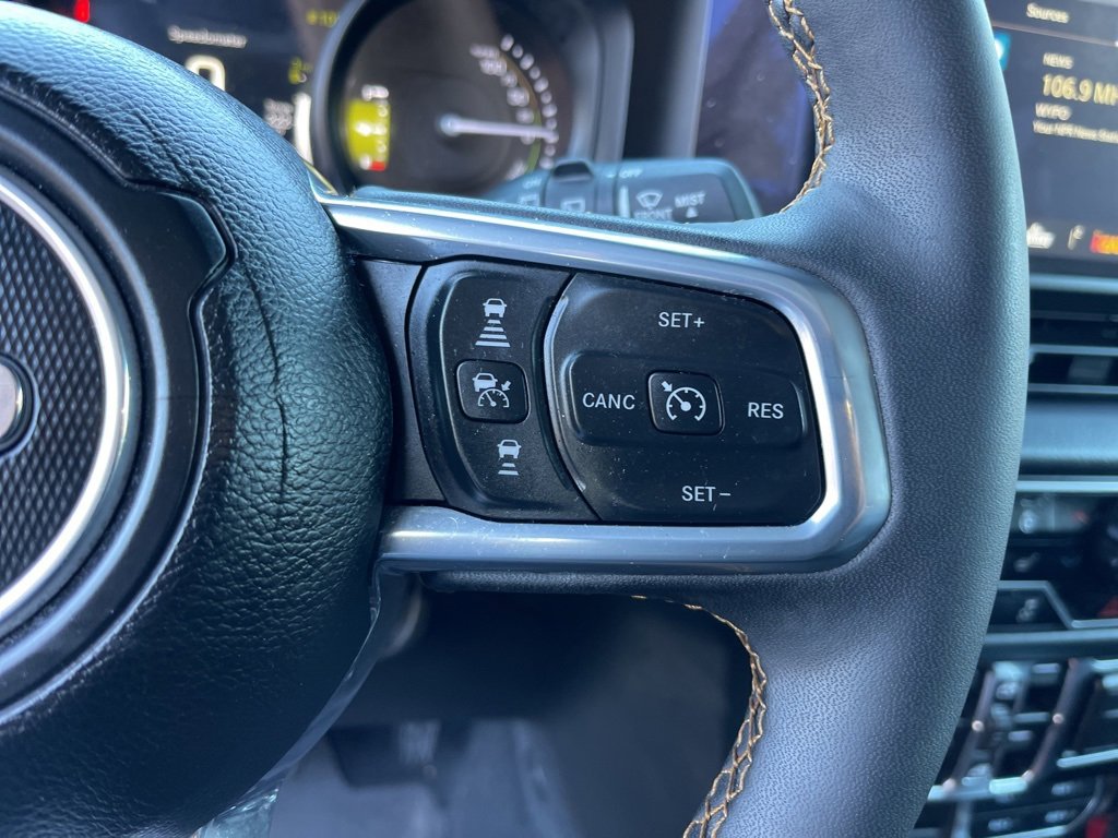 Used 2024 Jeep Wrangler Unlimited Sahara w/ Technology Group image 19