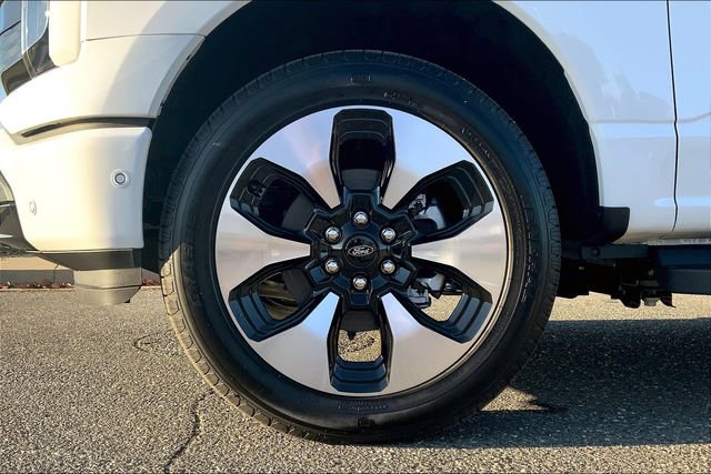 New 2023 Ford F150 Lightning Platinum image 12