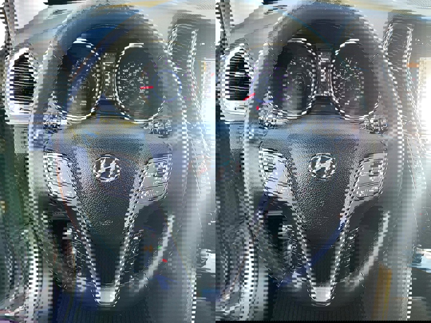 Used 2015 Hyundai Santa Fe Sport 2.0T w/ Option Group 05 image 18