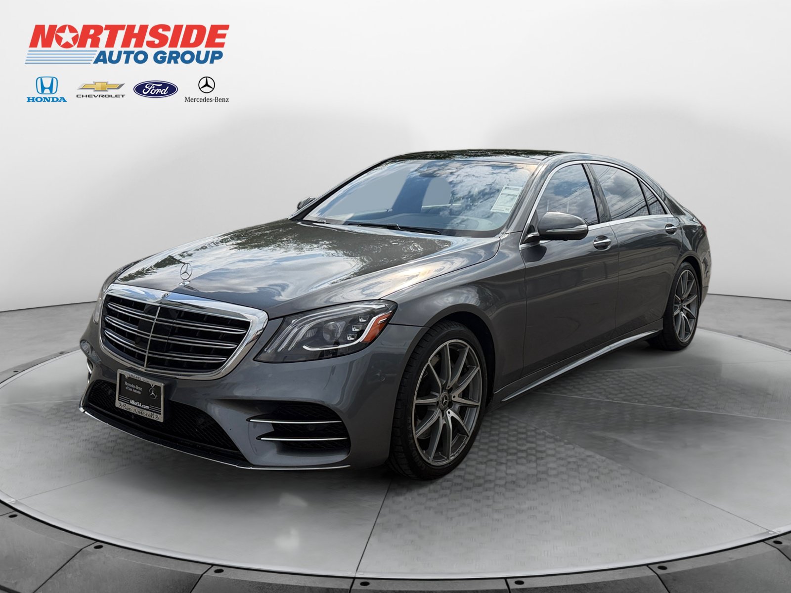 Used 2020 Mercedes-Benz S 450 Sedan image 3