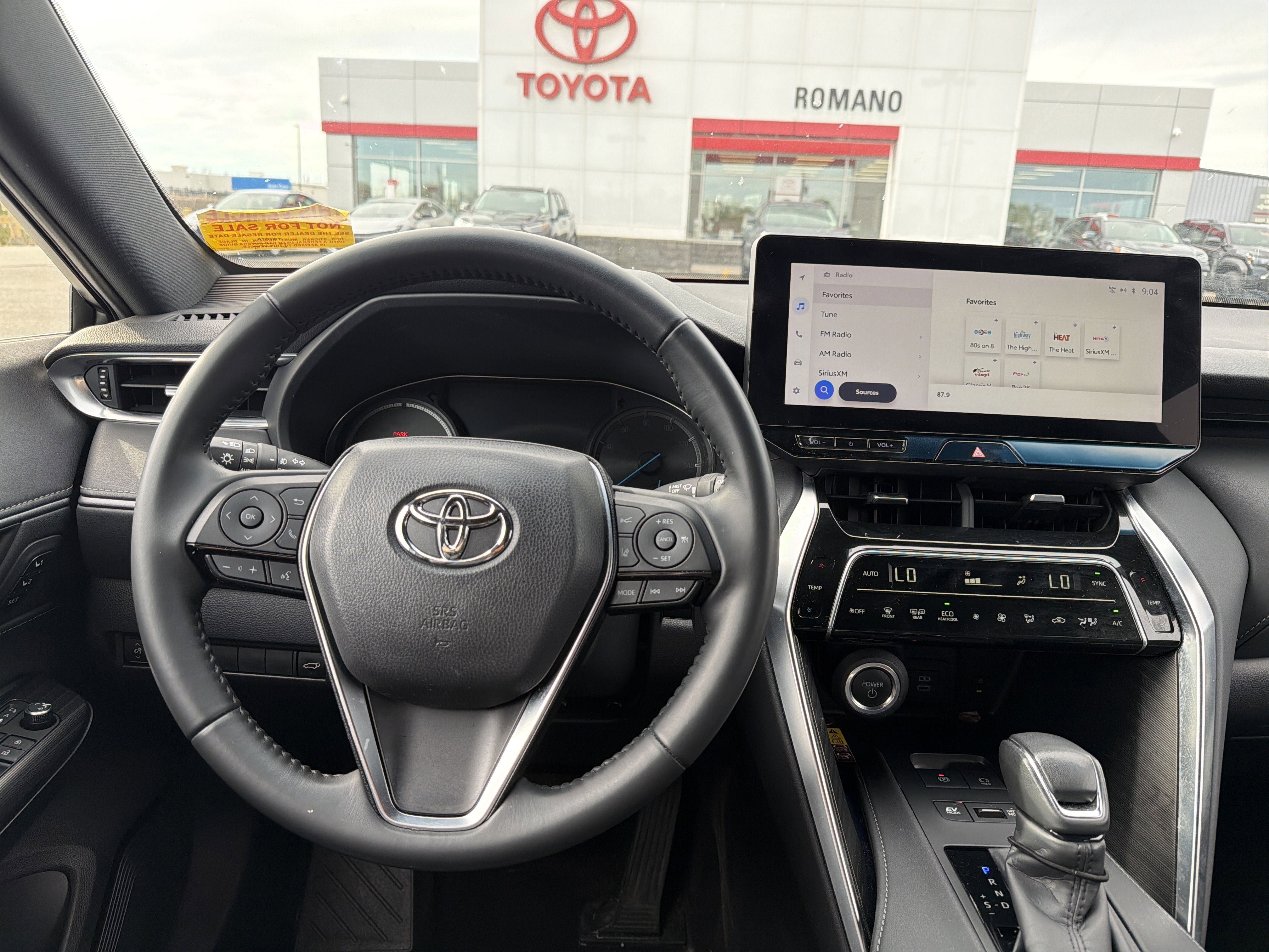 Used 2023 Toyota Venza XLE AWD/4WD image 10