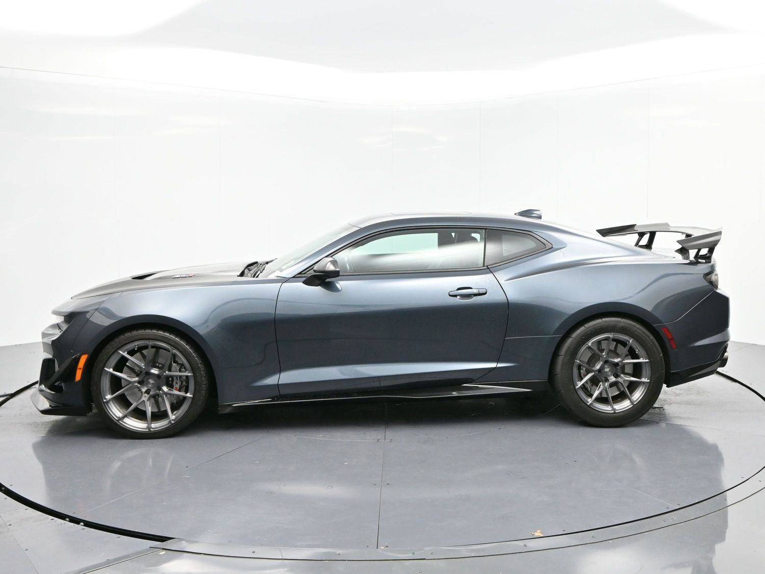 Used 2023 Chevrolet Camaro ZL1 image 4