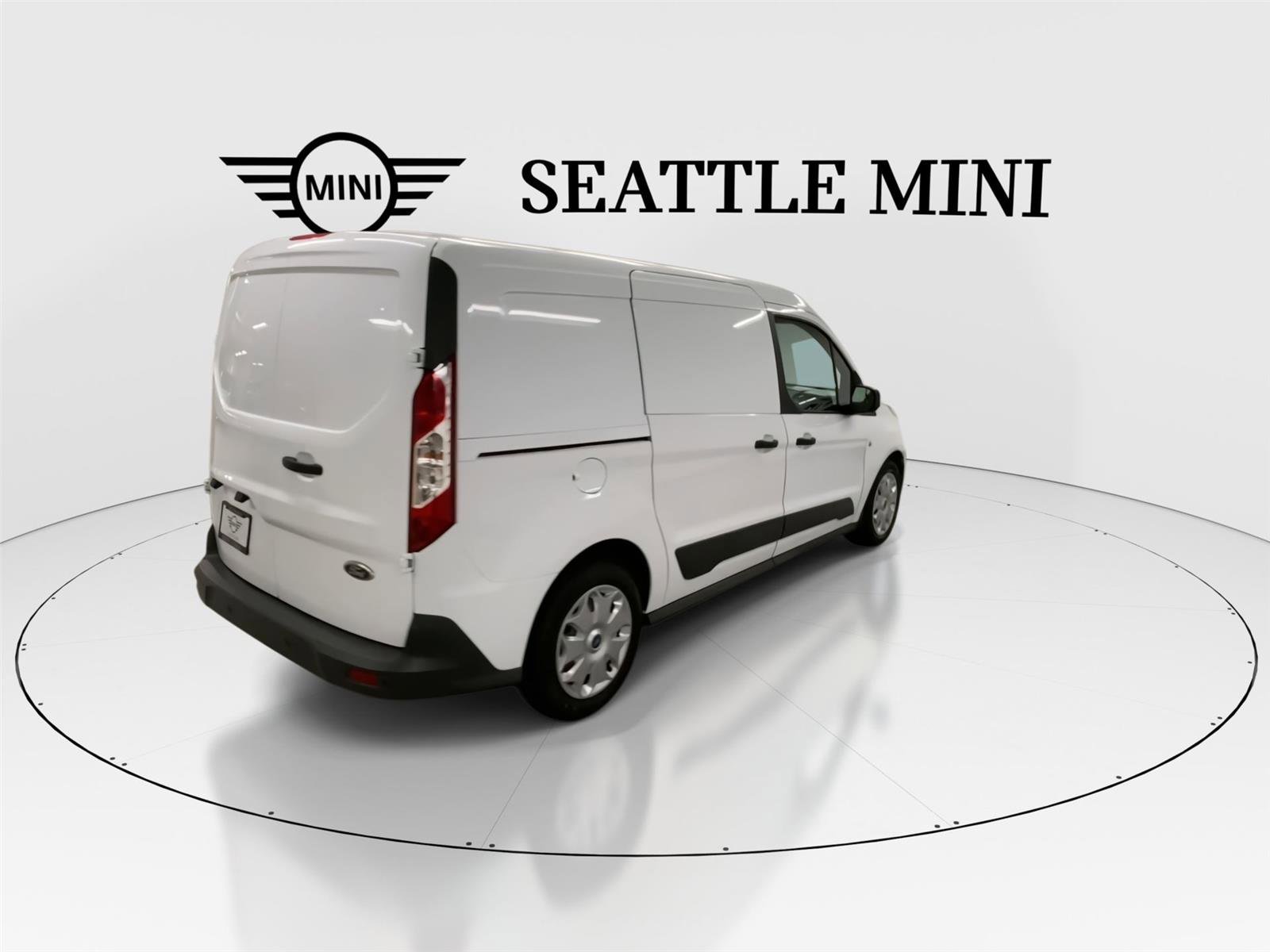 Used 2015 Ford Transit Connect XLT image 11