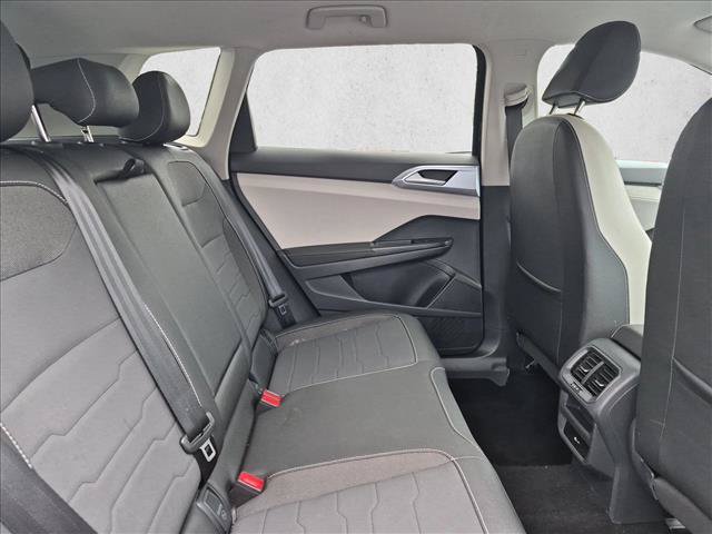 Used 2025 Volkswagen Taos SE AWD/4WD image 20