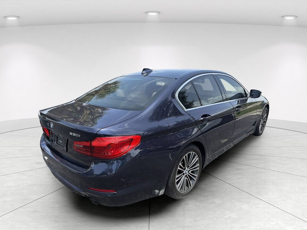 Used 2020 BMW 530i xDrive w/ Convenience Package AWD/4WD image 4