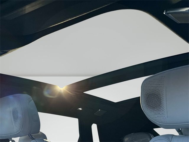 New 2026 Cadillac Lyriq Signature Sport image 9