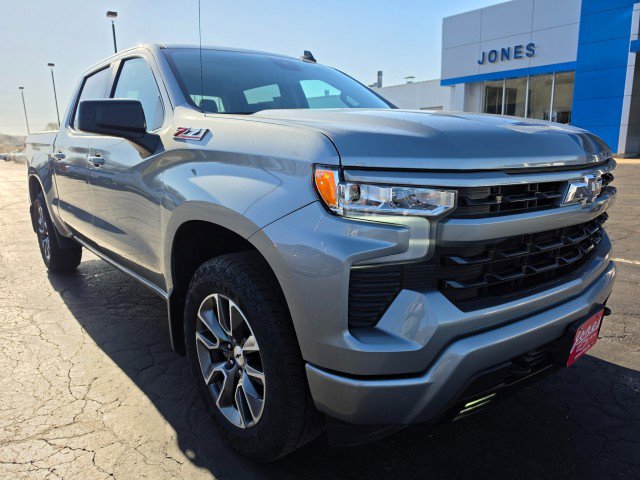 Used 2023 Chevrolet Silverado 1500 RST w/ Z71 Off-Road Package image 7