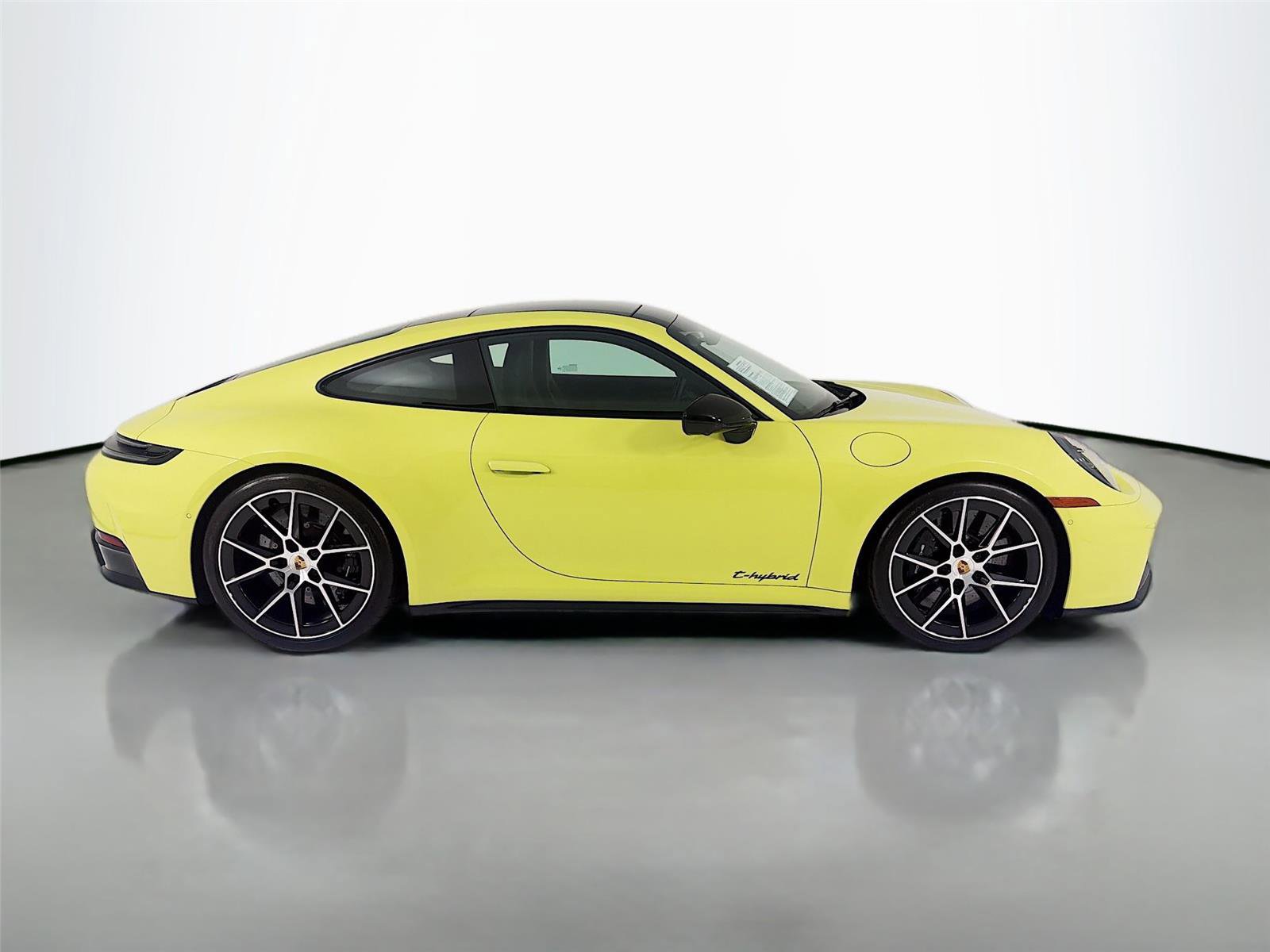 Certified 2025 Porsche 911 Carrera 4 GTS image 22