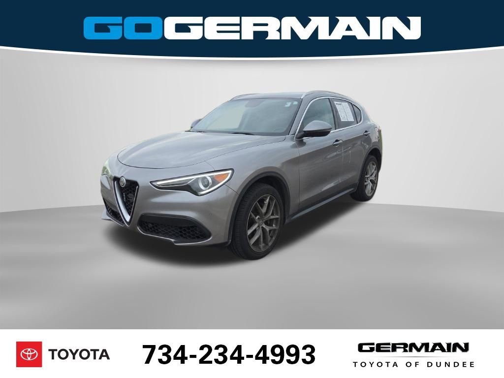 Used 2018 Alfa Romeo Stelvio Ti AWD/4WD image 1