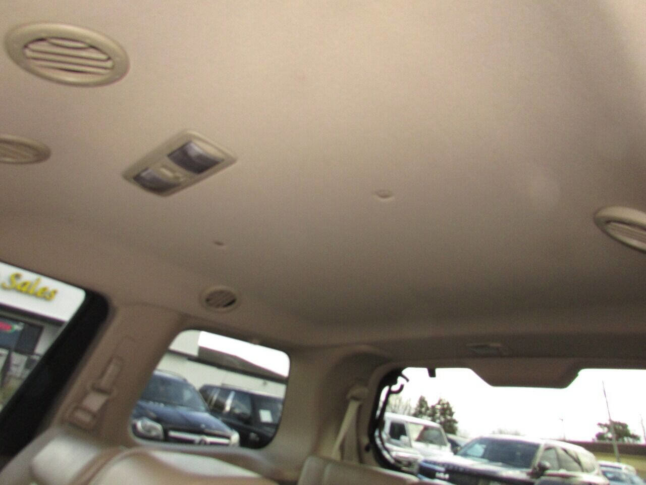 Used 2010 Nissan Pathfinder LE RWD image 61