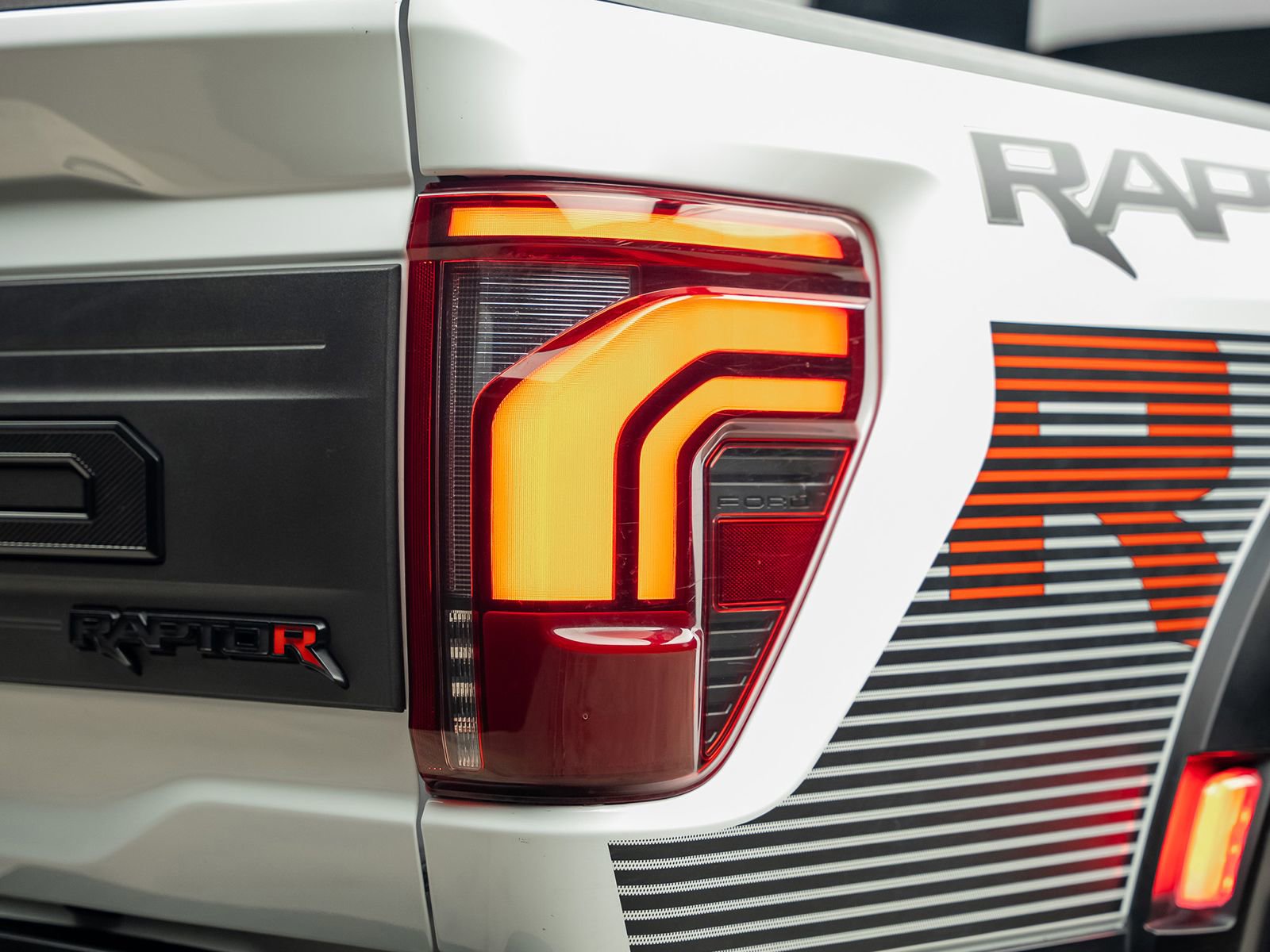 Used 2024 Ford F150 Raptor w/ Equipment Group 803A Raptor R AWD/4WD image 19