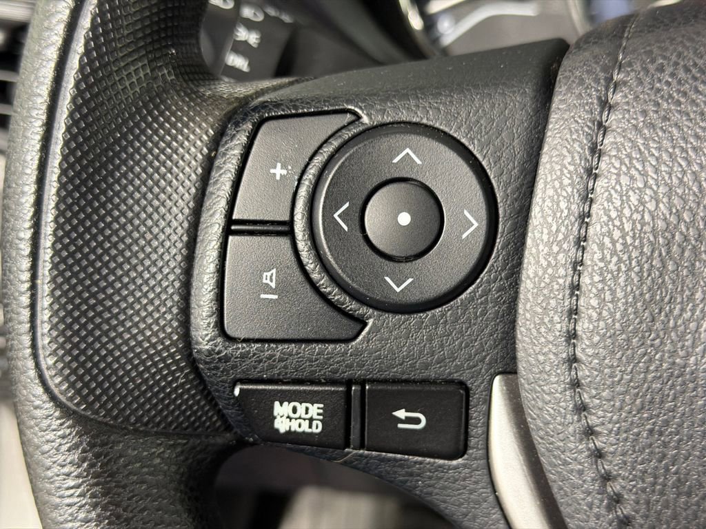 Used 2016 Toyota Corolla L FWD image 24