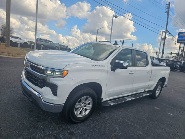 Used 2024 Chevrolet Silverado 1500 LT w/ Protection Package RWD image 4