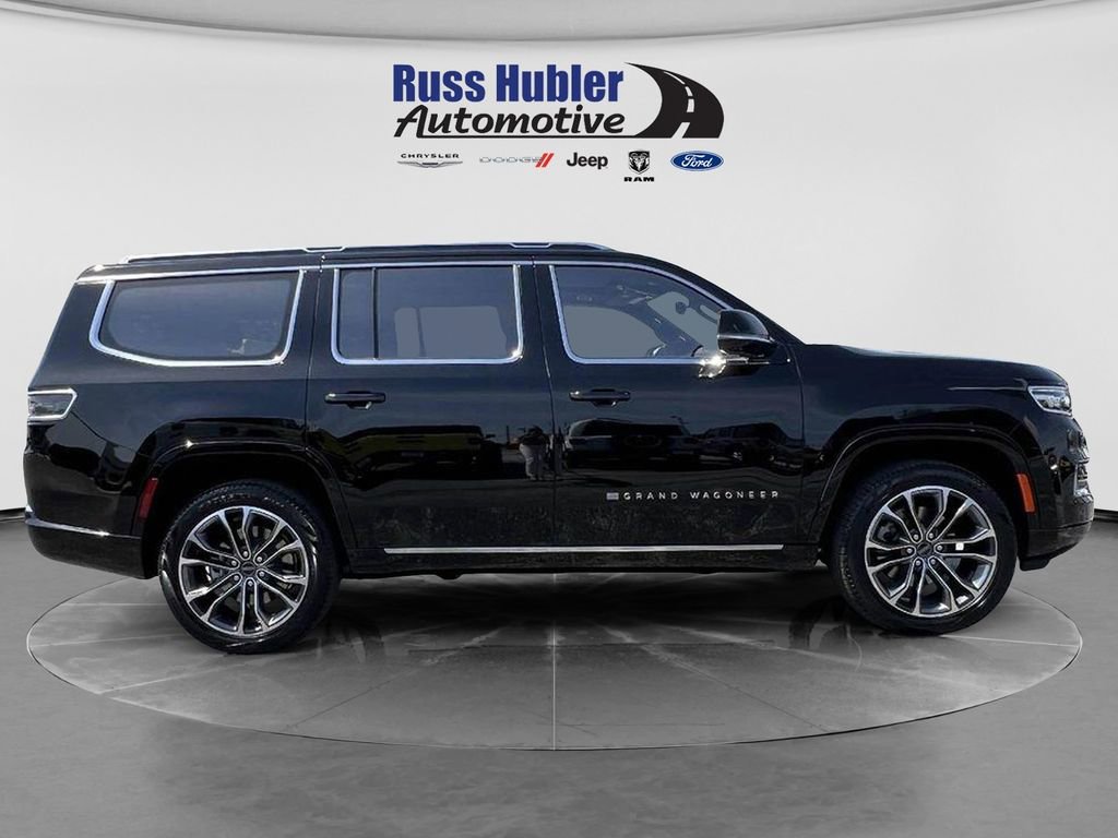 New 2023 Jeep Grand Wagoneer Series III AWD/4WD image 10