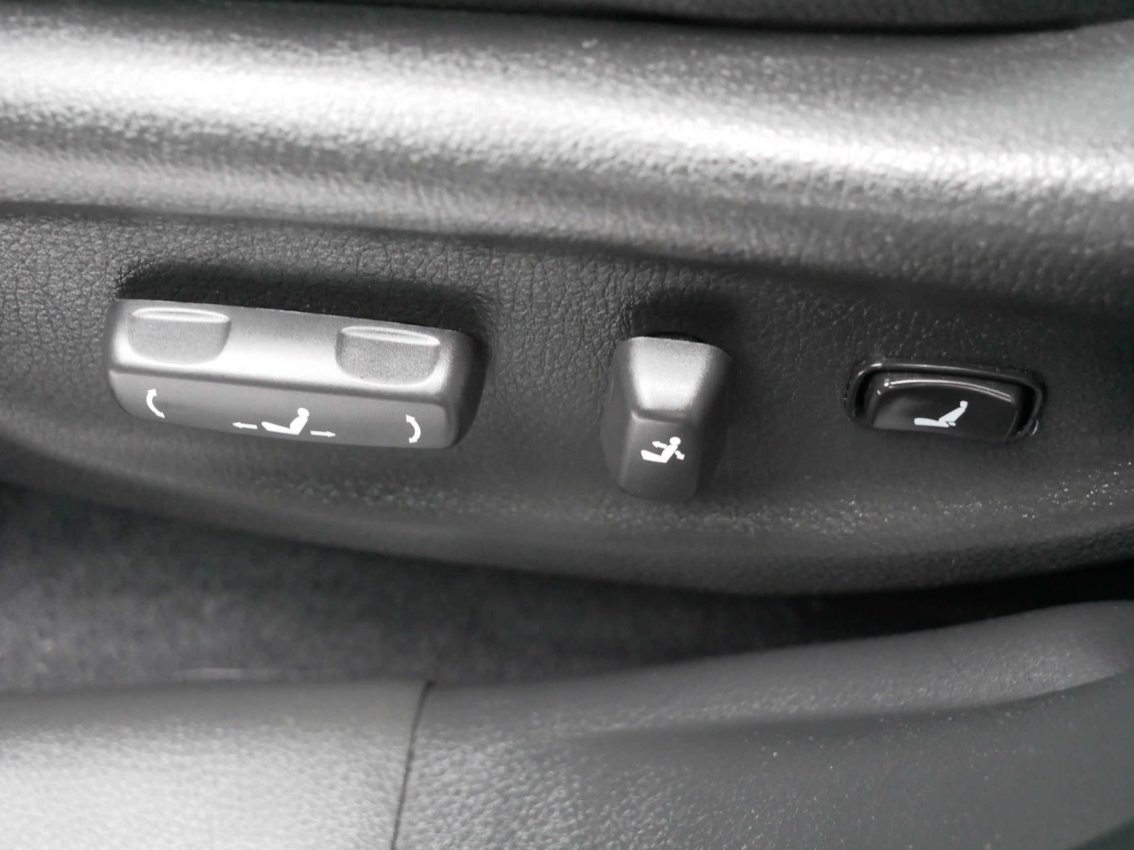 Used 2014 Kia Sorento SX w/ 3rd Row Package image 20