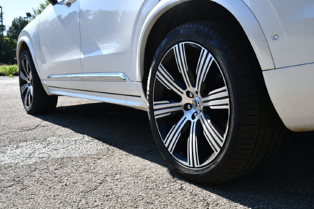 Used 2023 Volvo XC90 B6 Ultimate w/ Protection Package Premier AWD/4WD image 9