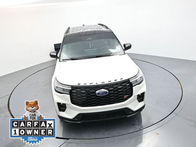 Used 2025 Ford Explorer ST image 23