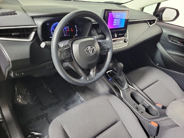 Used 2026 Toyota Corolla LE FWD image 18