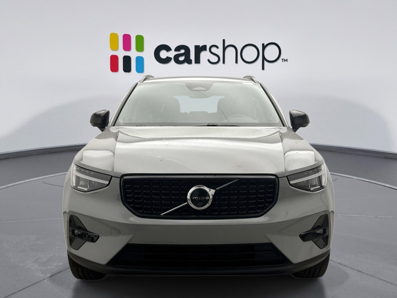 Used 2025 Volvo XC40 B5 Plus AWD/4WD image 6